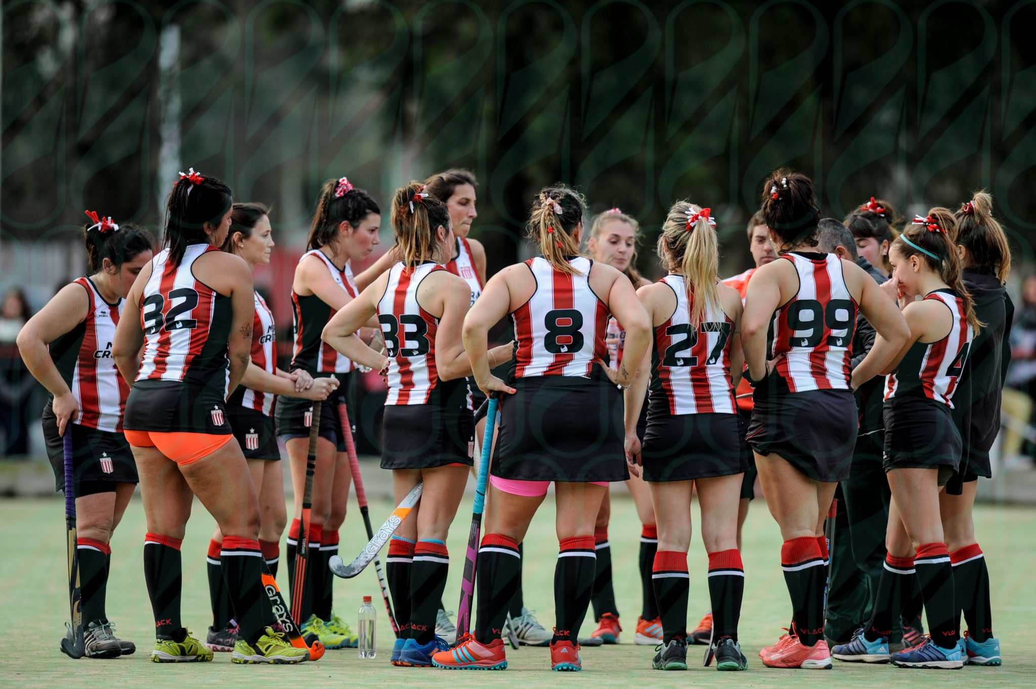 Gimnasia se quedó con el histórico clásico de hockey femenino (fotos