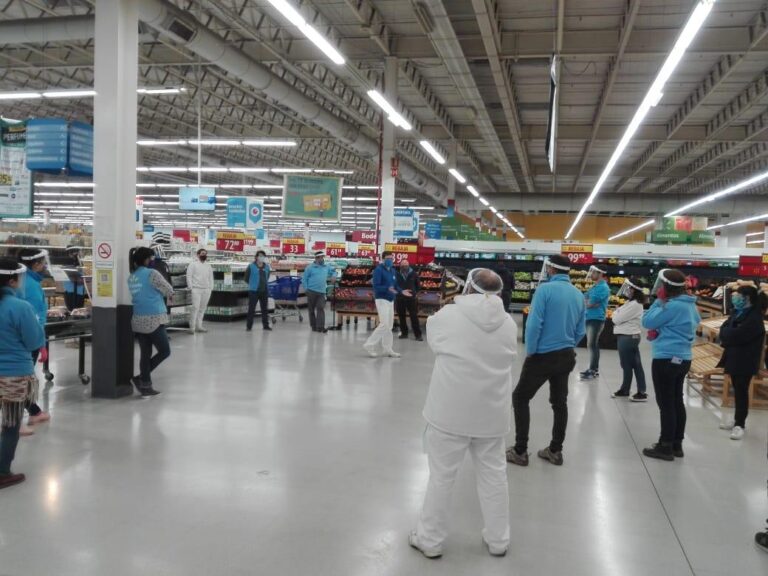 Segundo hisopado positivo en Walmart: “los trabajadores estamos a la deriva”